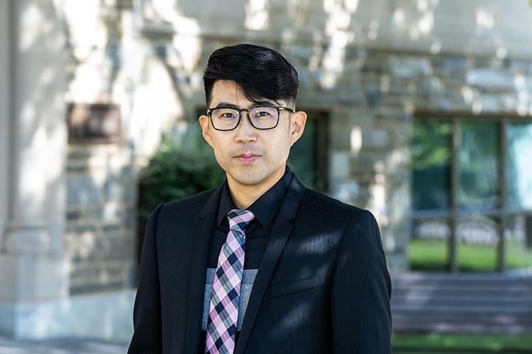 Kyoung Yong Kim, PhD, researches telework, stategic human capital management and employee-organization relationships. Kyoung Yong Kim, PhD, researches telework, strategic human capital management and employee-organization relationships.