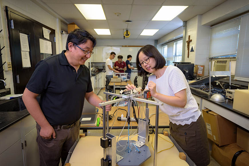 Graduate and undergraduate students conduct research in Villanova Engineering’s Cellular Biomechanics and Sports Science. Graduate and undergraduate students conduct research in Villanova Engineering’s Cellular Biomechanics and Sports Science.