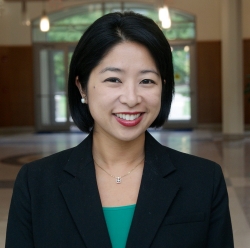 Sunny Hallowell Macy Scholar smaller cropped Dr. Sunny Hallowell