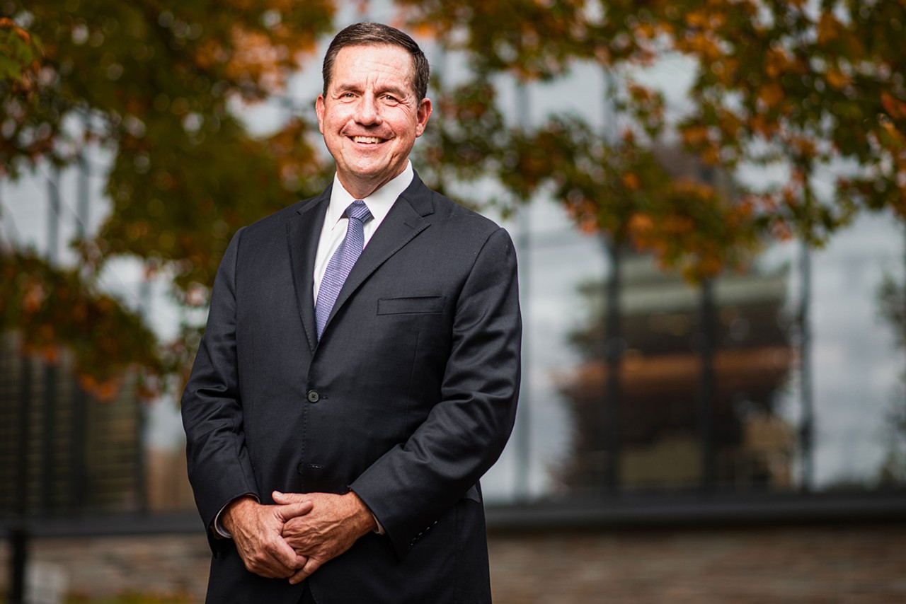 headshot of Roger Demareski 